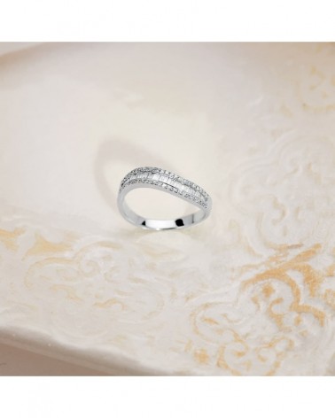 Sortija oro blanco 18k diamantes talla brillante 4mm