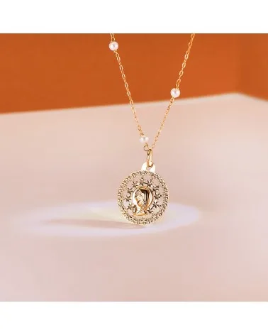 Medalla oro 18k Virgen Niña calada 23x20mm