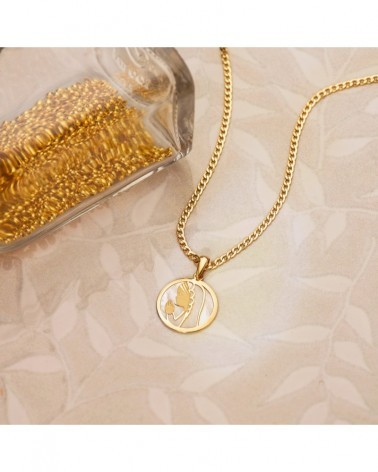 Medalla oro 18k Virgen niña nácar redonda 17mm