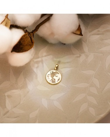 Colgante oro 18k mapamundi nácar 17mm