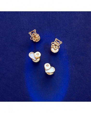 Pendientes oro 18k corazón nácar cierre rosca 7x5,5mm