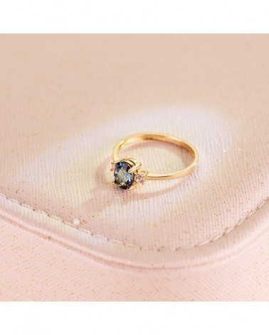 Sortija oro 18k piedra azul oval circonitas