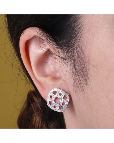 Pendientes oro blanco 18k cuadrados calados cierre omega