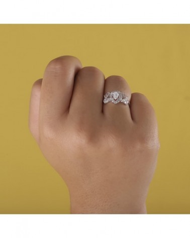 Sortija oro blanco 18k circonitas talla pera 11mm