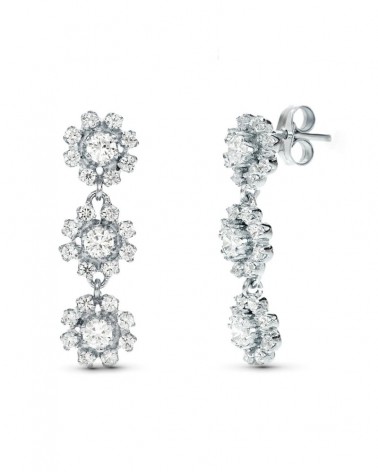 Pendientes oro blanco 18k largos tres flores 25mm
