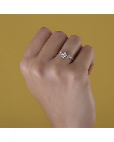 Sortija oro blanco 18k rombo circonitas 7mm