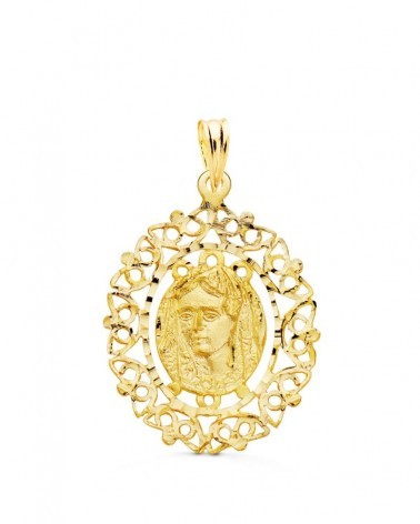 Medalla oro 18k Virgen de la Macarena cerco filigrana 28x21mm