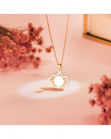 Colgante oro 18k nácar forma nube Mamá 17x13 mm