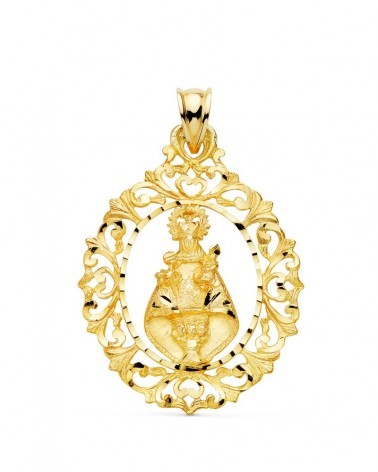 Medalla oro 18k Virgen de Covadonga tallada 39x30mm