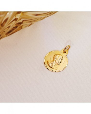 Medalla oro 18k San Francisco Javier tallada 18mm