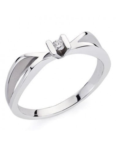 Sortija oro blanco 18k diamante diseño cruzado 5mm