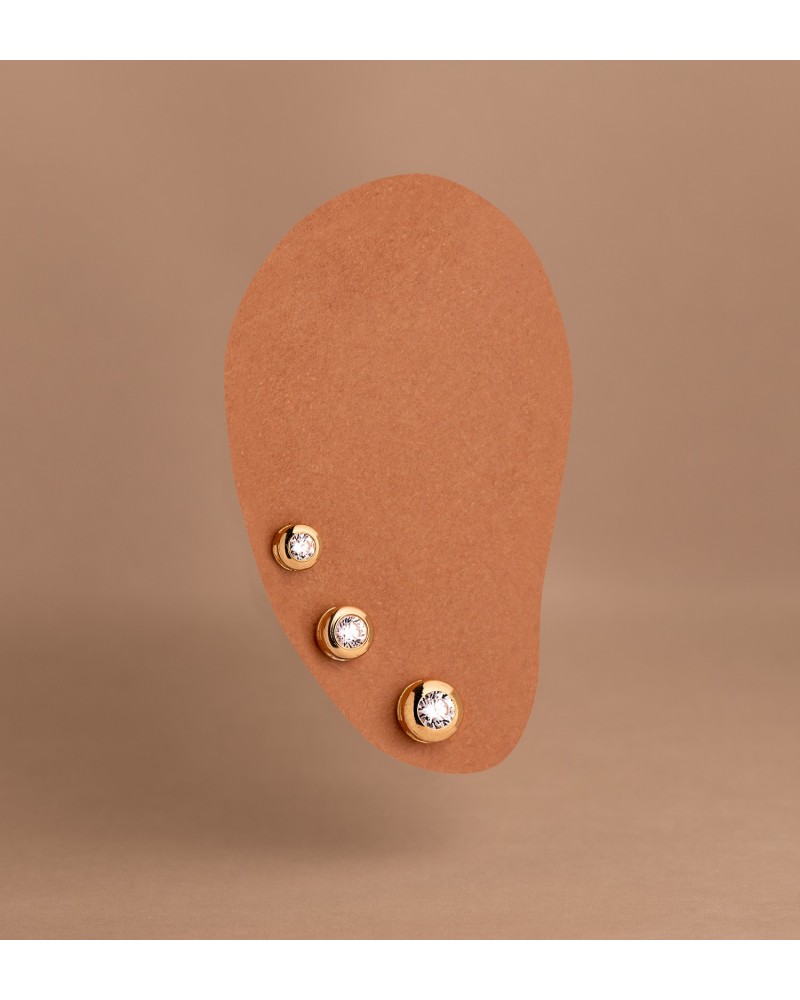 Pendientes oro 18k circonita 5mm cierre tuerca