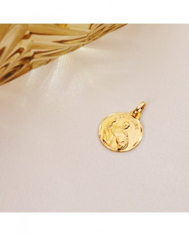 Medalla San Vicente Ferrer oro 18k tallada 14mm