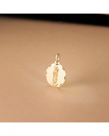 Medalla oro 18k Virgen de la Almudena tallada 18mm