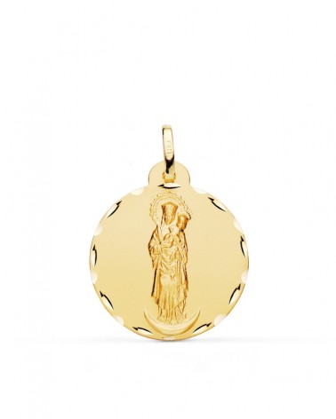 Medalla oro 18k Virgen de la Almudena tallada 22mm