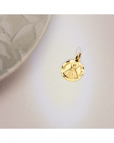 Medalla oro 18k Virgen del Mar tallada 18mm