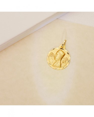 Medalla oro 18k Virgen de Montserrat tallada 20mm