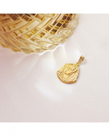 Medalla oro 18k Virgen de la Macarena silueta 20x17mm