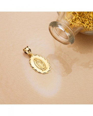 Medalla oro 18k Virgen de Guadalupe oval 21x15 mm