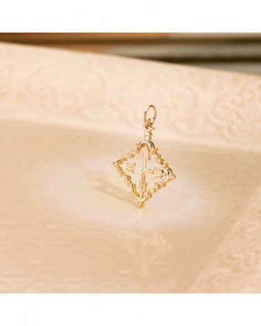 Colgante cruz mallorquina oro 18k 30x24mm