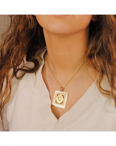 Colgante oro 18k cuadrado Medusa grecas circonita 37x37mm