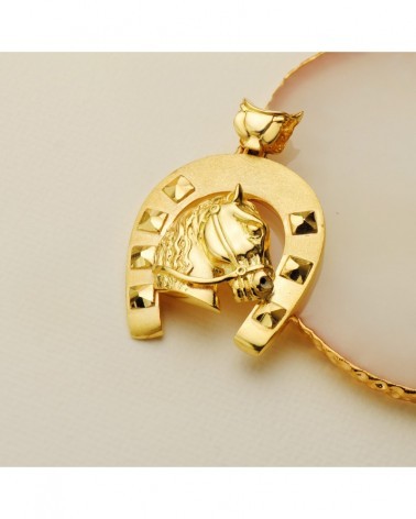 Colgante oro 18k herradura con caballo 44x39mm