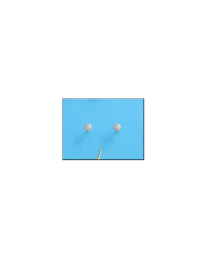 Pendientes oro blanco 18k margarita circonitas tornillo 4mm