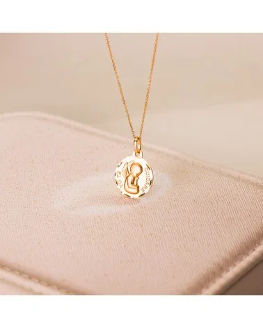 Medalla oro 18k amarillo angelito "yo te cuidare" tallada 16 mm