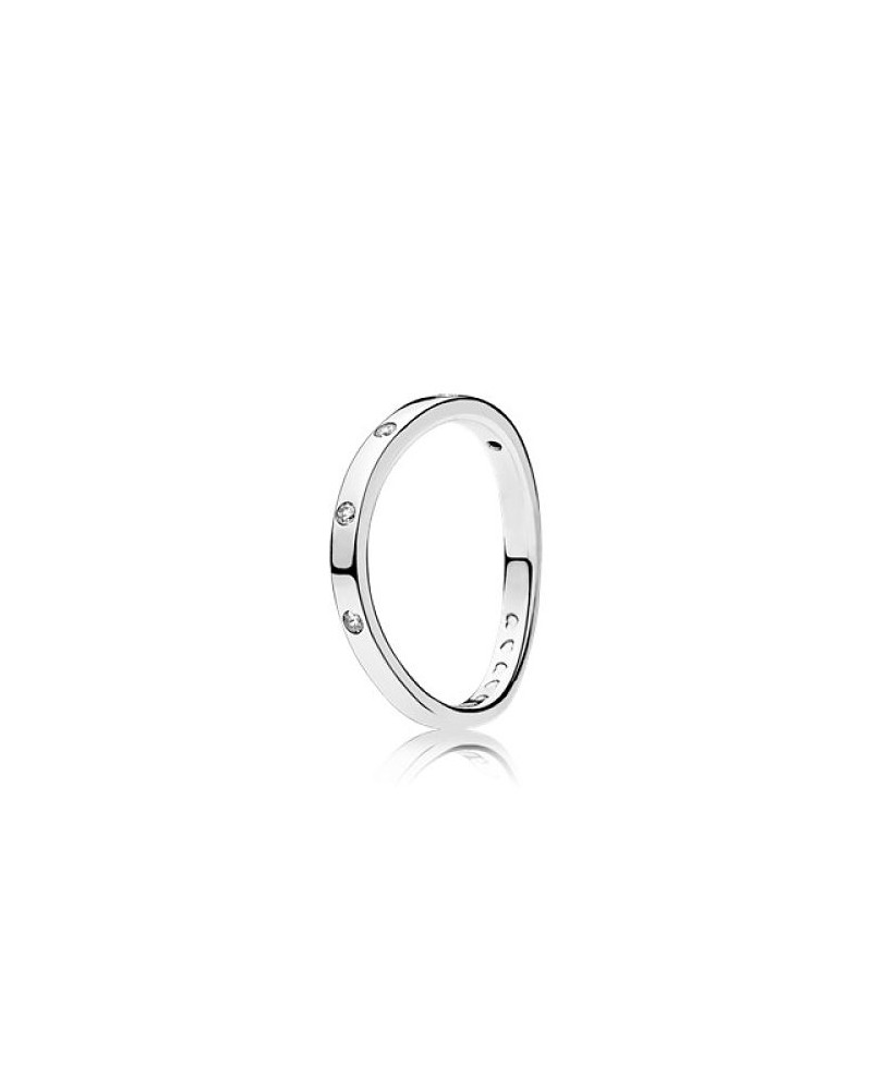 Anillo Pandora de plata ondulado con cinco circonitas 197113CZ