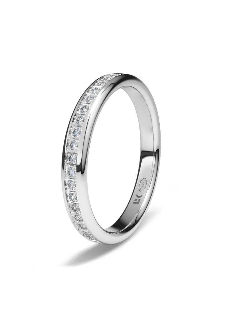 Alianza de boda oro blanco 18k 3 mm ovalada con 48 diamantes