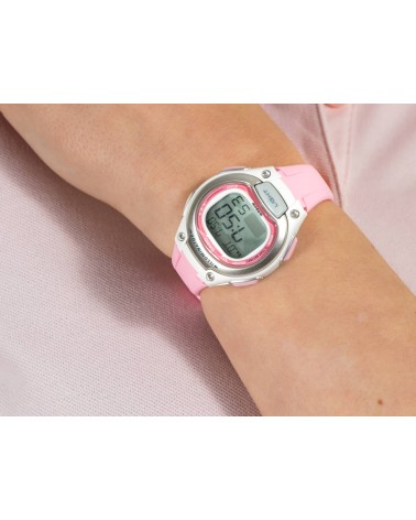Encuentra Reloj Casio Rosa sumergible para niñas LW-203-4A