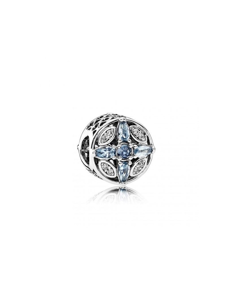 Charm Pandora corazones calados con cristales azul luna y circonitas 791995NMBMX