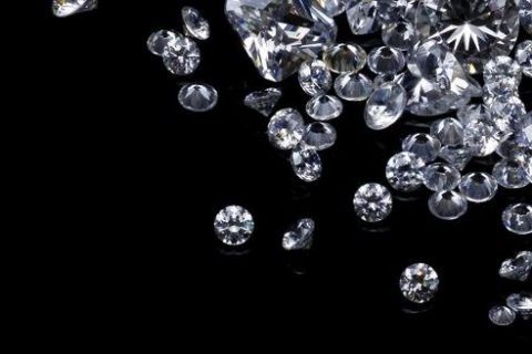 DIAMANTES Y BRILLANTES