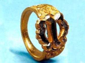 ANILLOS DE COMPROMISO. SU ORIGEN